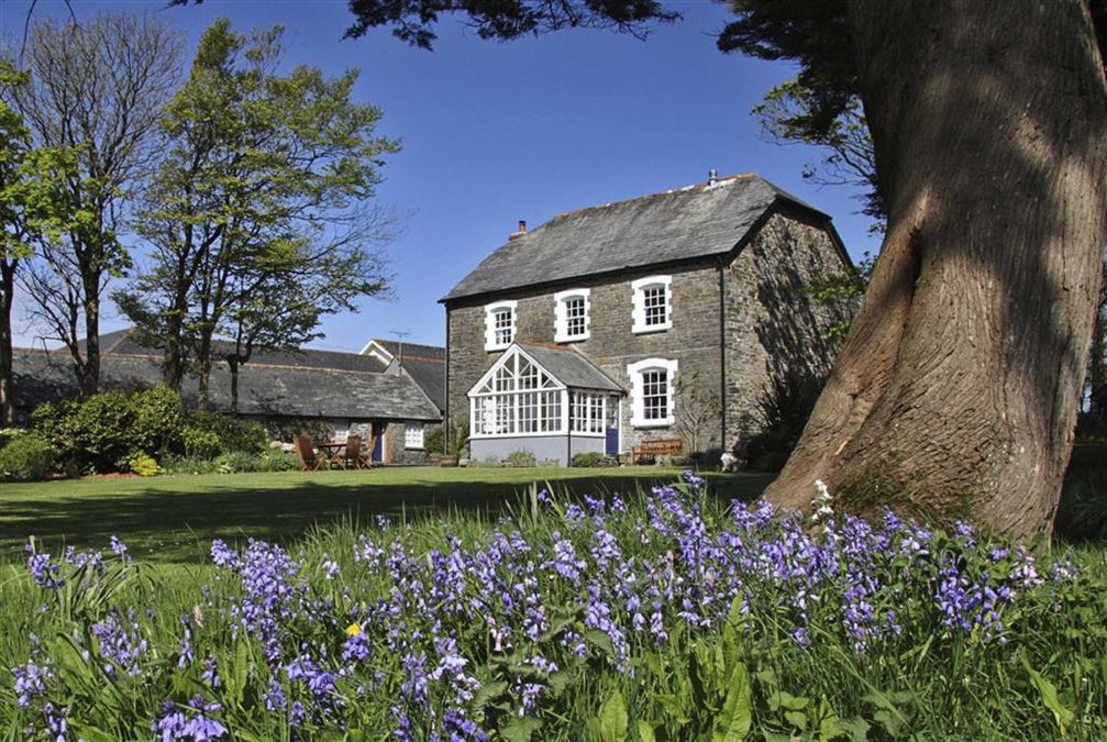 5 top family holiday destinations in the UK