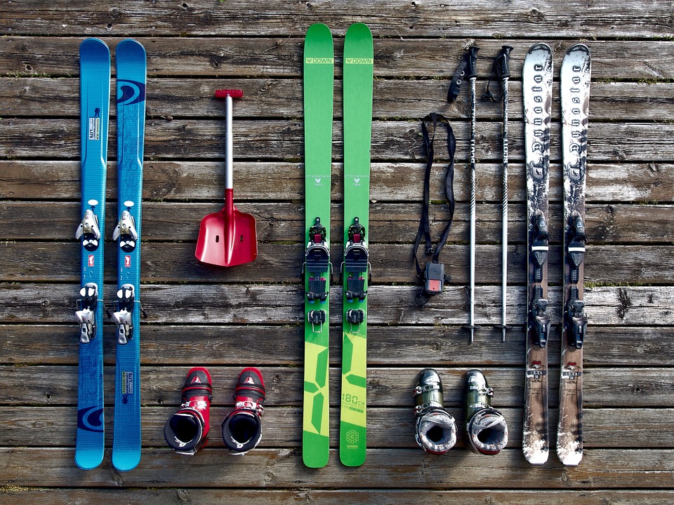 The Ultimate Guide to Travelling With Ski Equipment